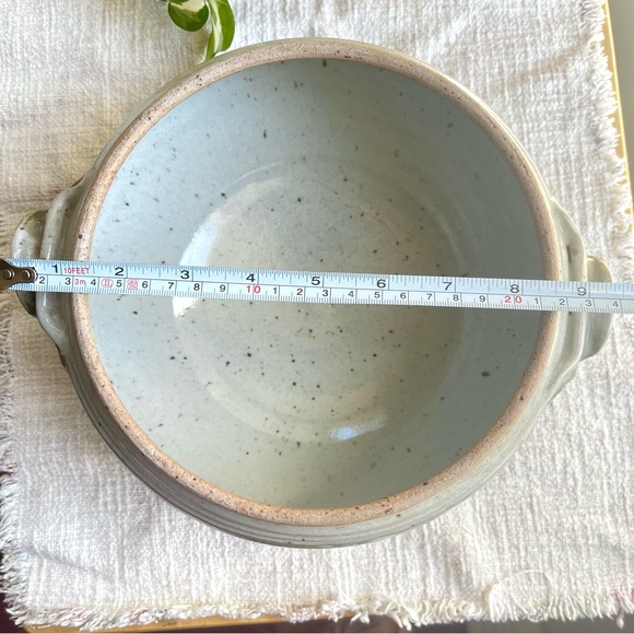 Handmade Studio Art, Tureen Style in Green, Signed, under 5” Tall - Picture 10 of 16